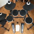 Альбом - Електронні барабани - Alesis DM Lite.
